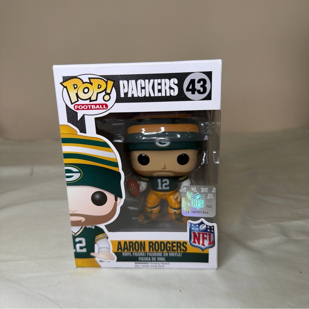Funko Pop! Packers Aaron Rodgers Figure - Green, Gold, White